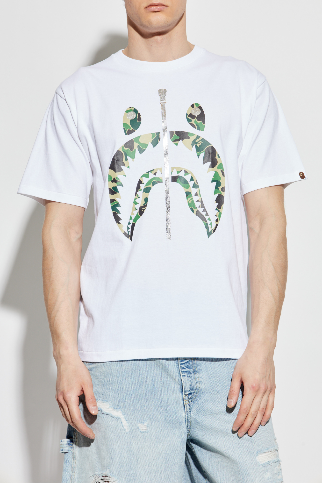 A BATHING APE® T-shirt with logo | Men's Clothing | Vitkac A BATHING APE® T-shirt with logo | Men's Clothing | Vitkac